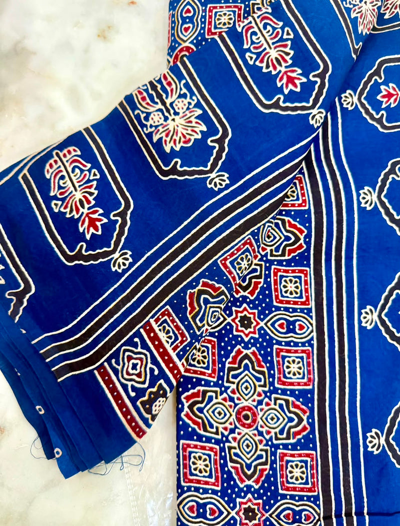 Muslin Saree (Indigo Discharge Print)
