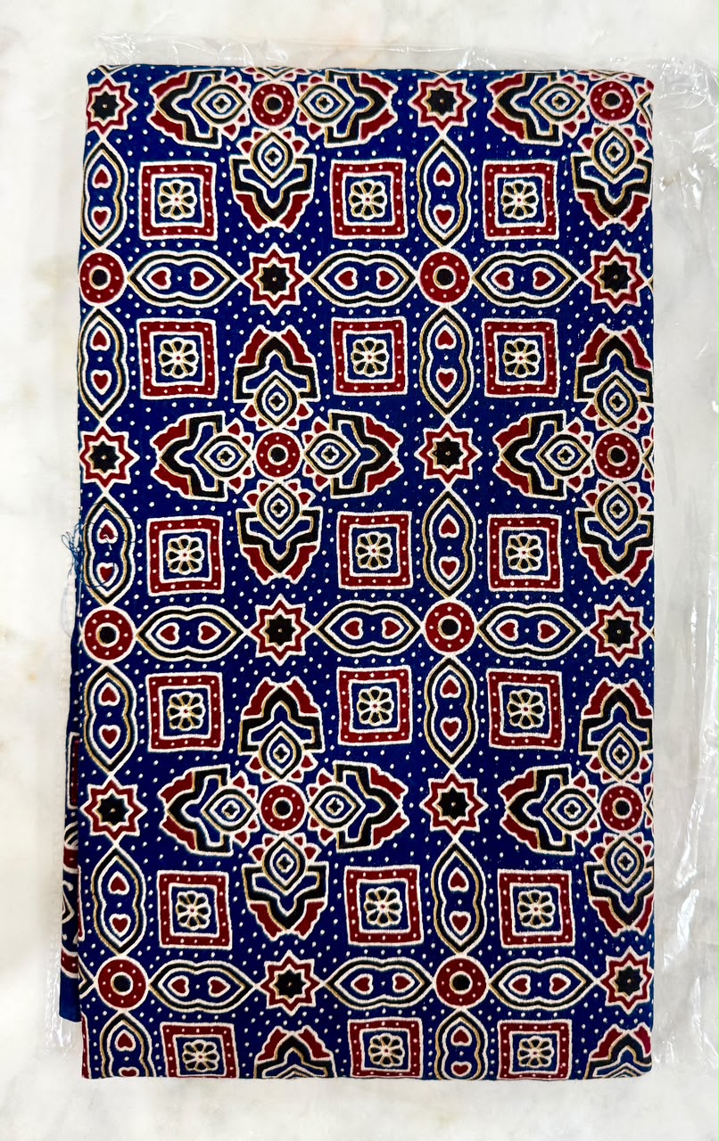 Muslin Saree (Indigo Discharge Print)